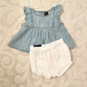 Baby Gap girl outfit 6-12 months NWT!